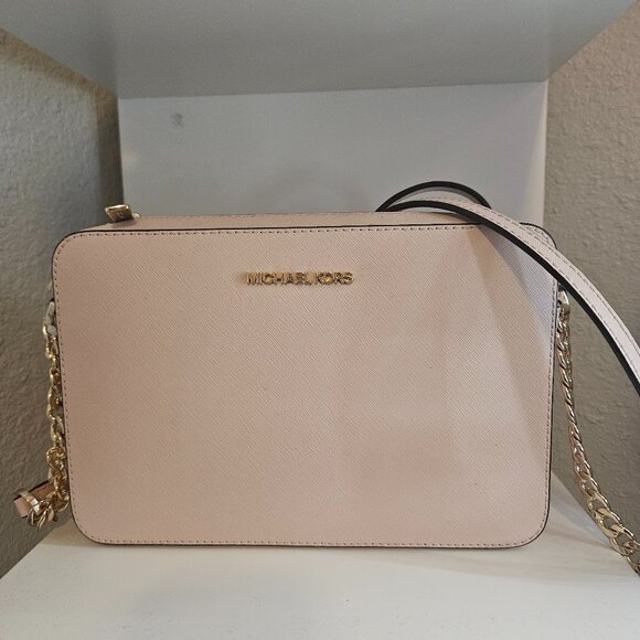 Handbags - Michael kors purse